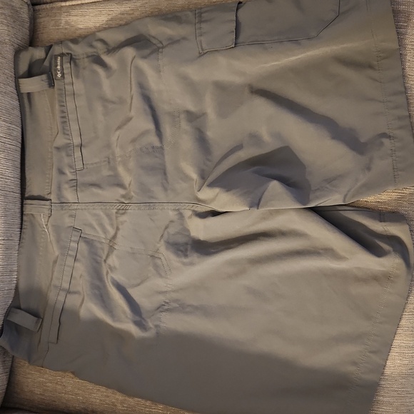 columbia shorts like new Grey - Picture 2 of 3